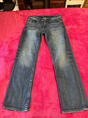 BKE Men's Straight-Leg Jeans in Medium Blue Wash